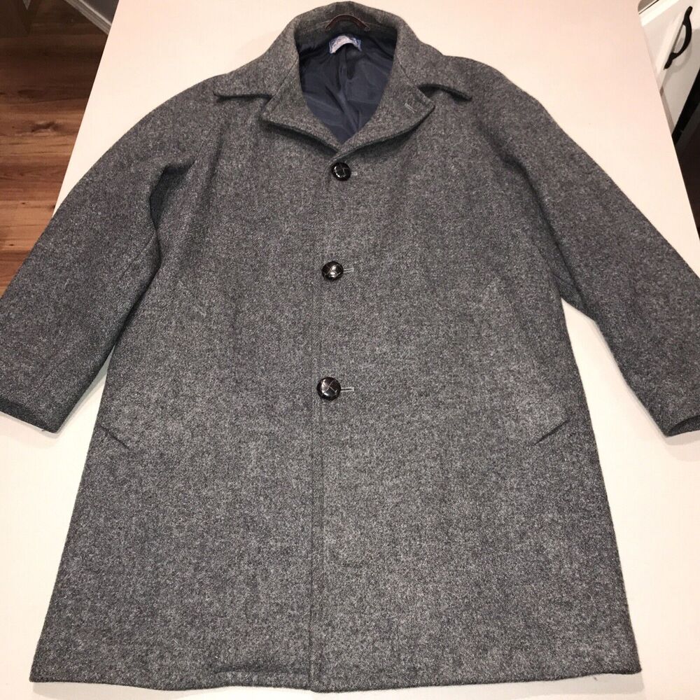 Pendleton Wool, Gray Overcoat, Men’s 42, Blue Satin Lining
